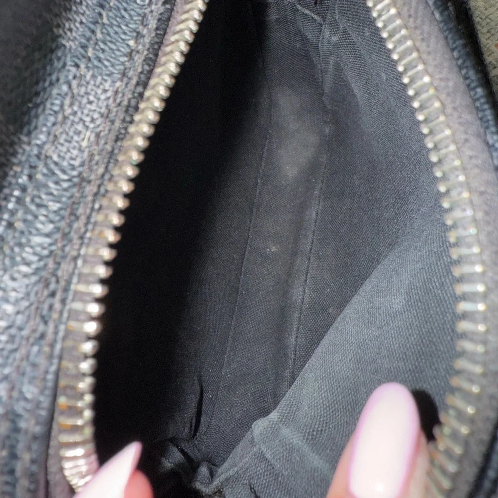 Black Checkered Crossbody Bag - Picture 13 of 16